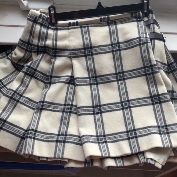 Ladies skirt - Picture 5 of 6